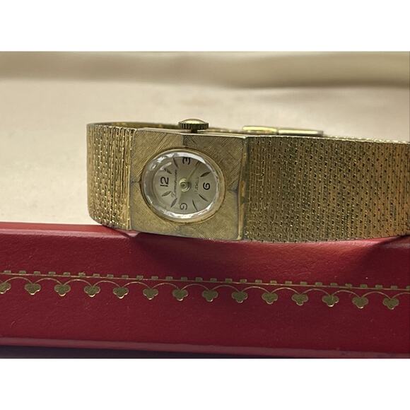 VINTAGE LADIES DOMINION WRIST WATCH, RUNNING 17 JEWEL - Picture 7 of 10